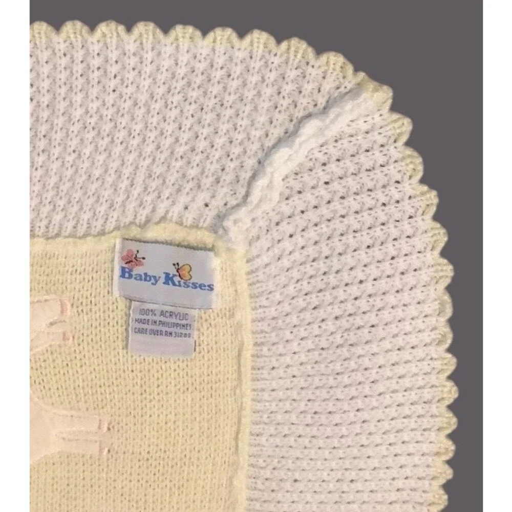VTG Baby Kisses Yellow White Acrylic Weave Baby Baptism Blanket Embroidered Lamb